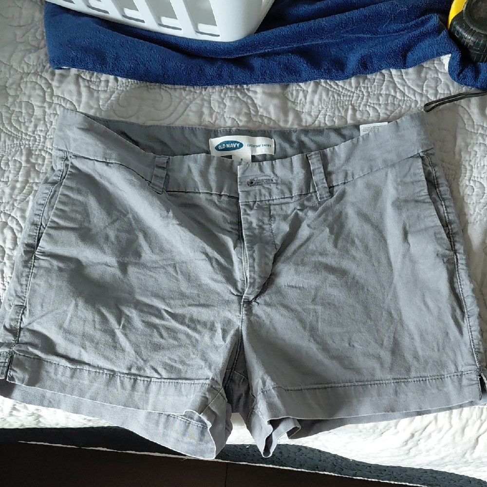 Old Navy Gray Shorts Casual Lightweight